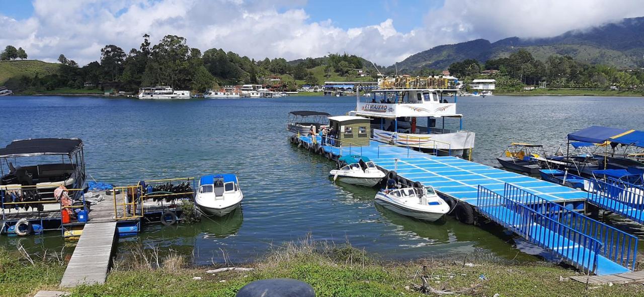 Hotel Real Guatapé エクステリア 写真