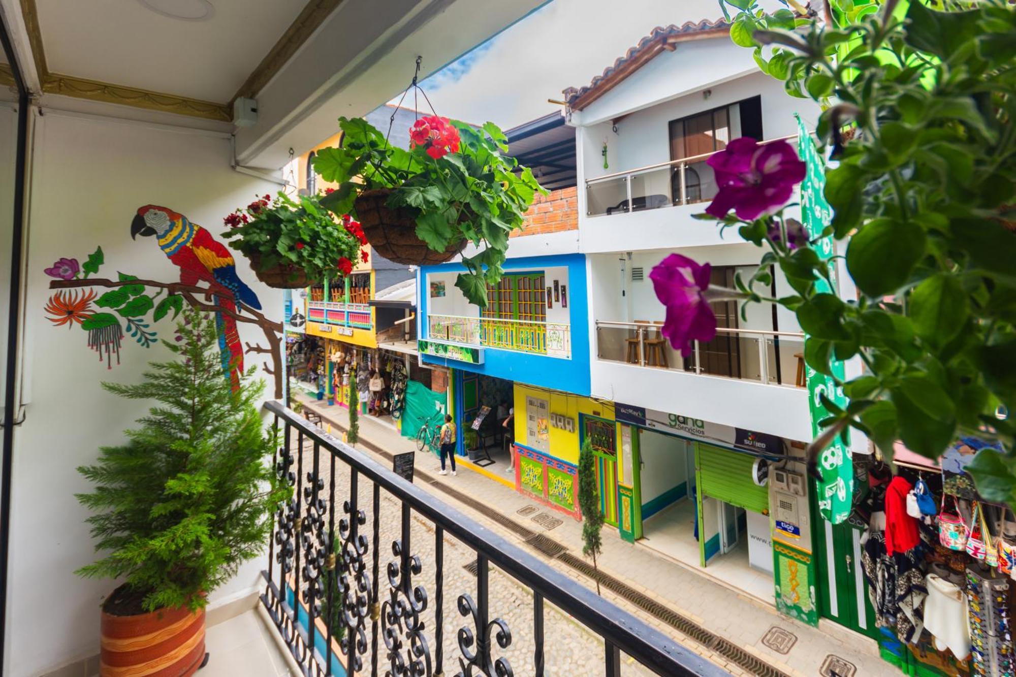 Hotel Real Guatapé エクステリア 写真