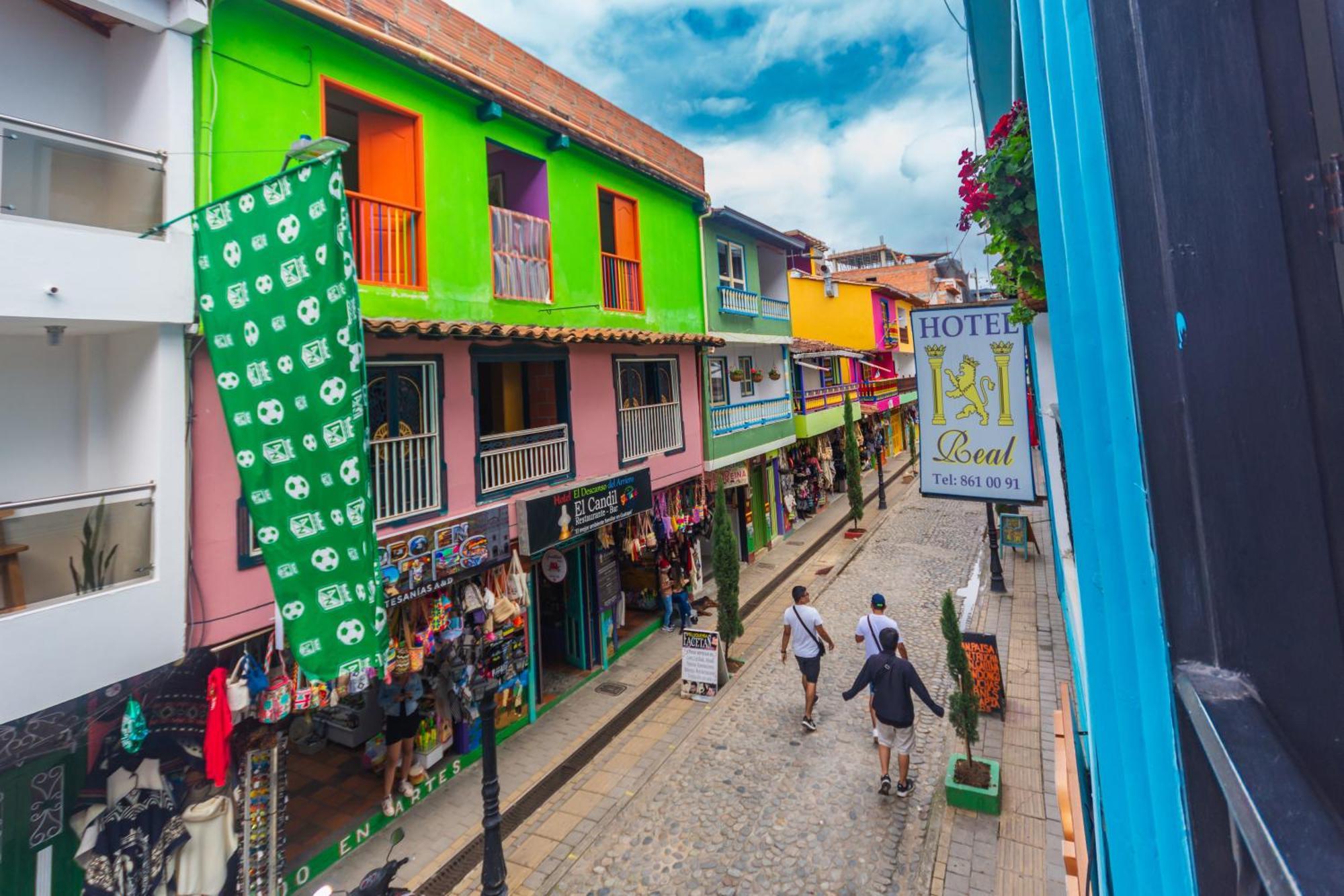 Hotel Real Guatapé エクステリア 写真