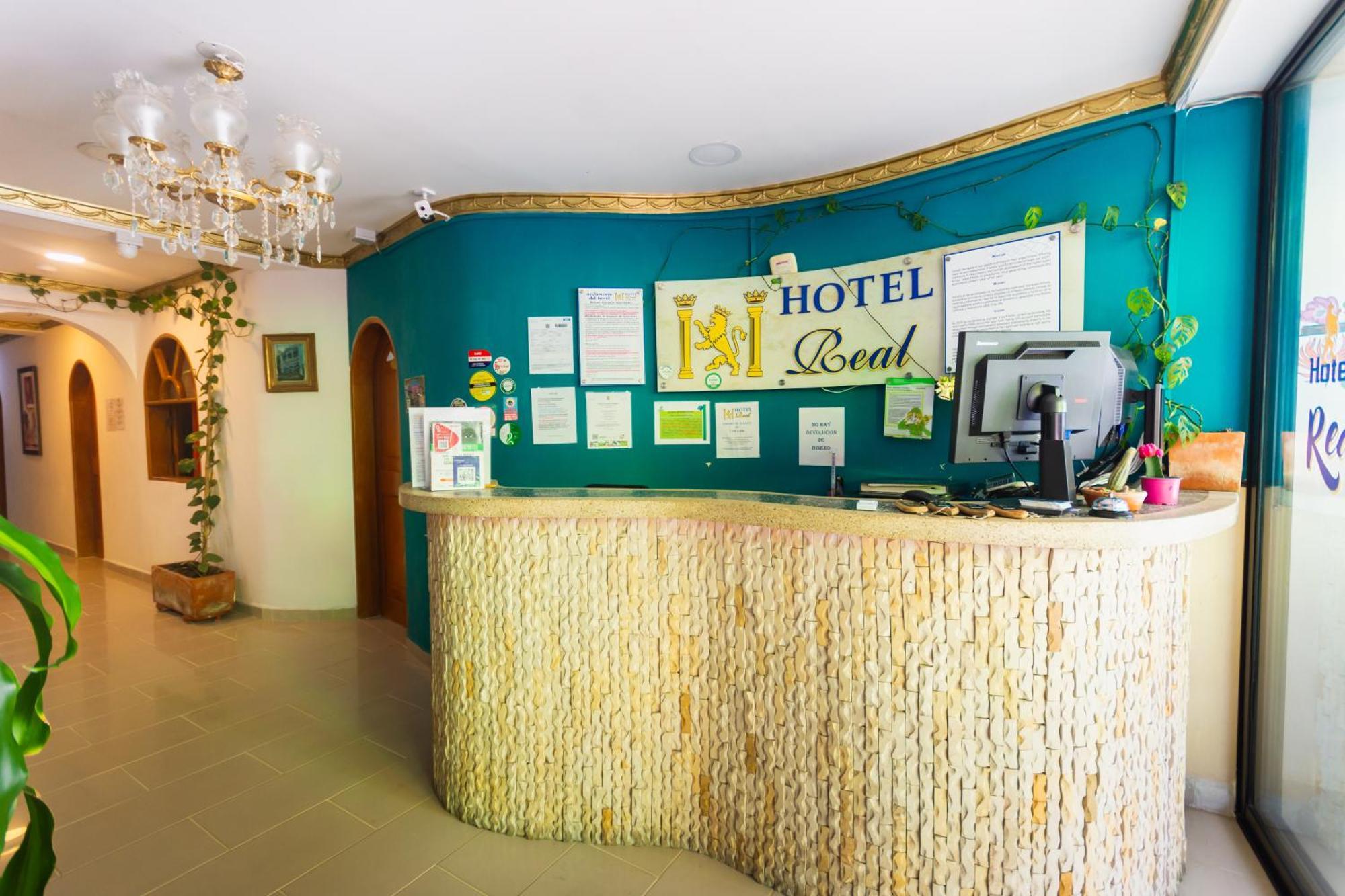 Hotel Real Guatapé エクステリア 写真