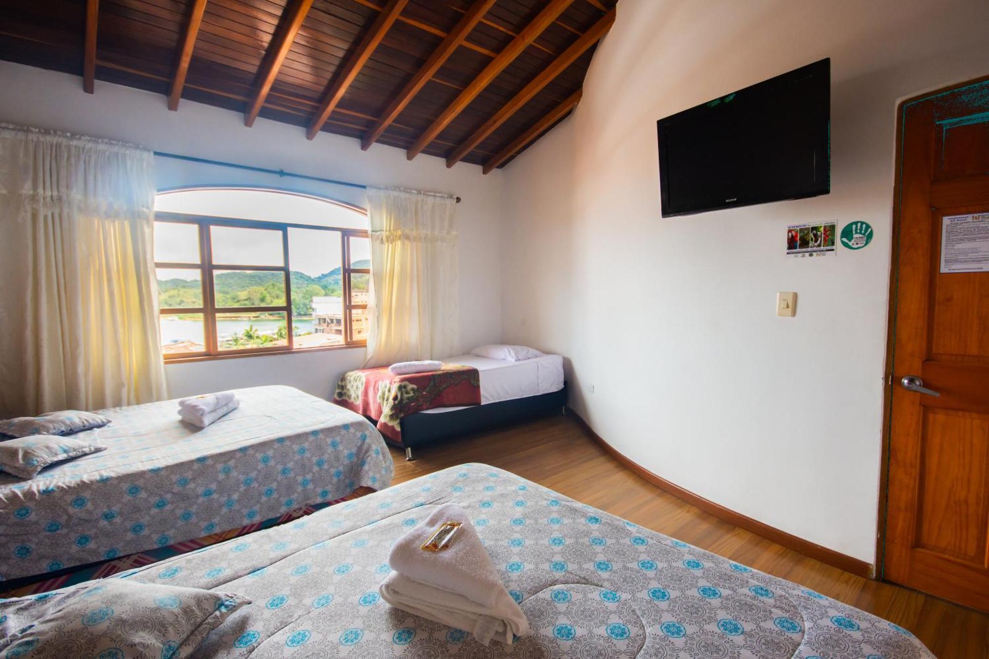 Hotel Real Guatapé エクステリア 写真