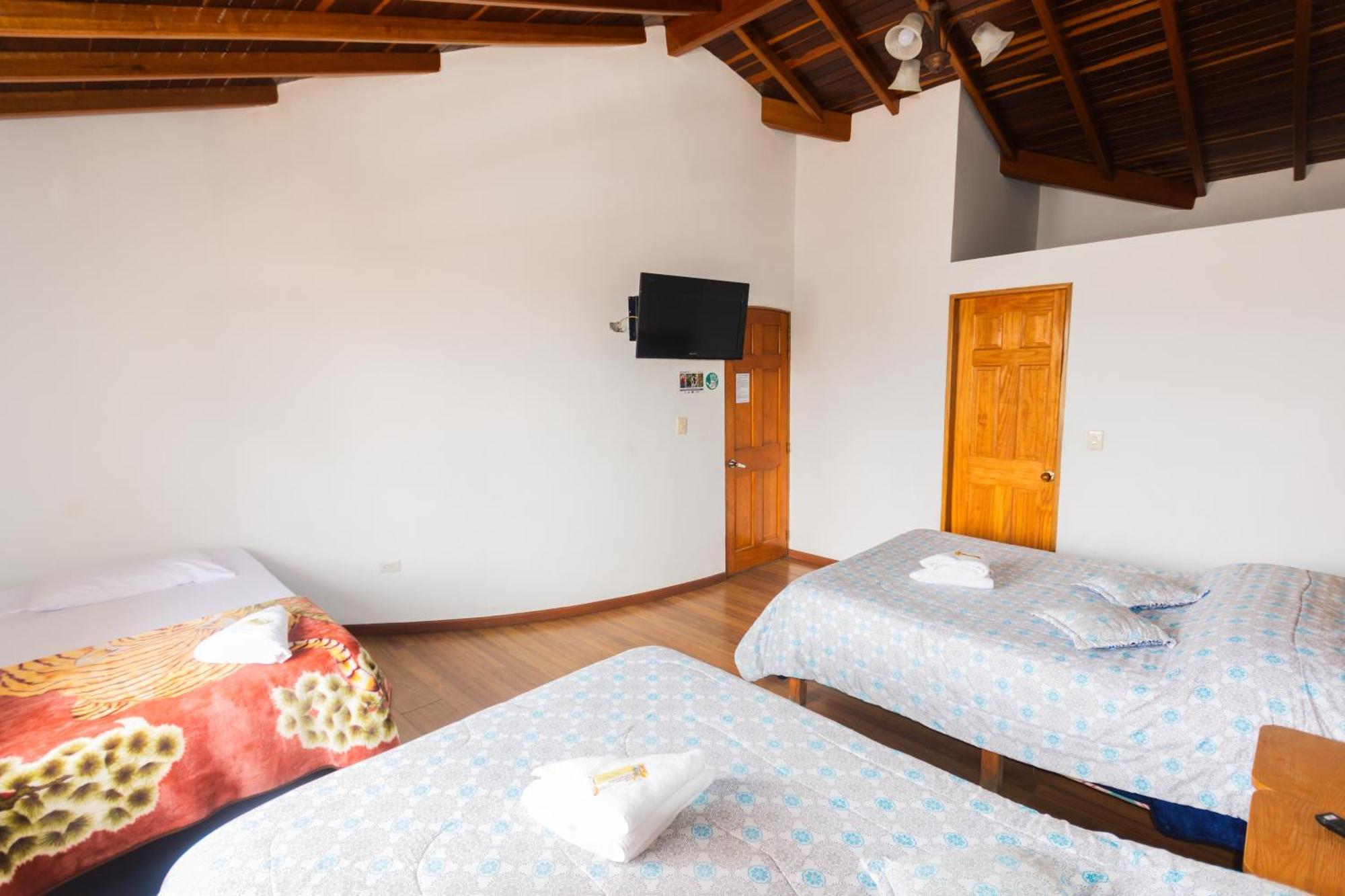 Hotel Real Guatapé エクステリア 写真