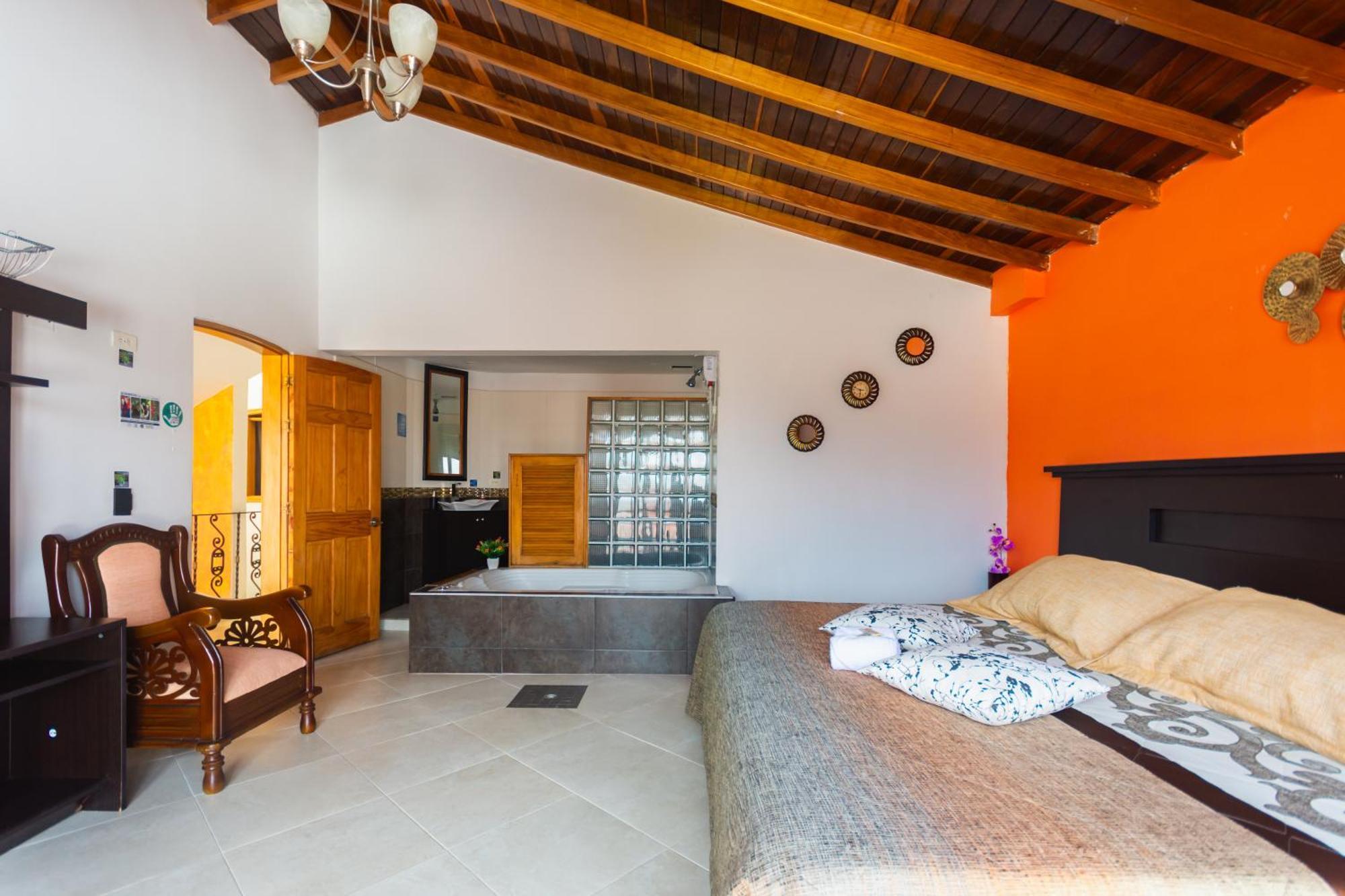 Hotel Real Guatapé エクステリア 写真