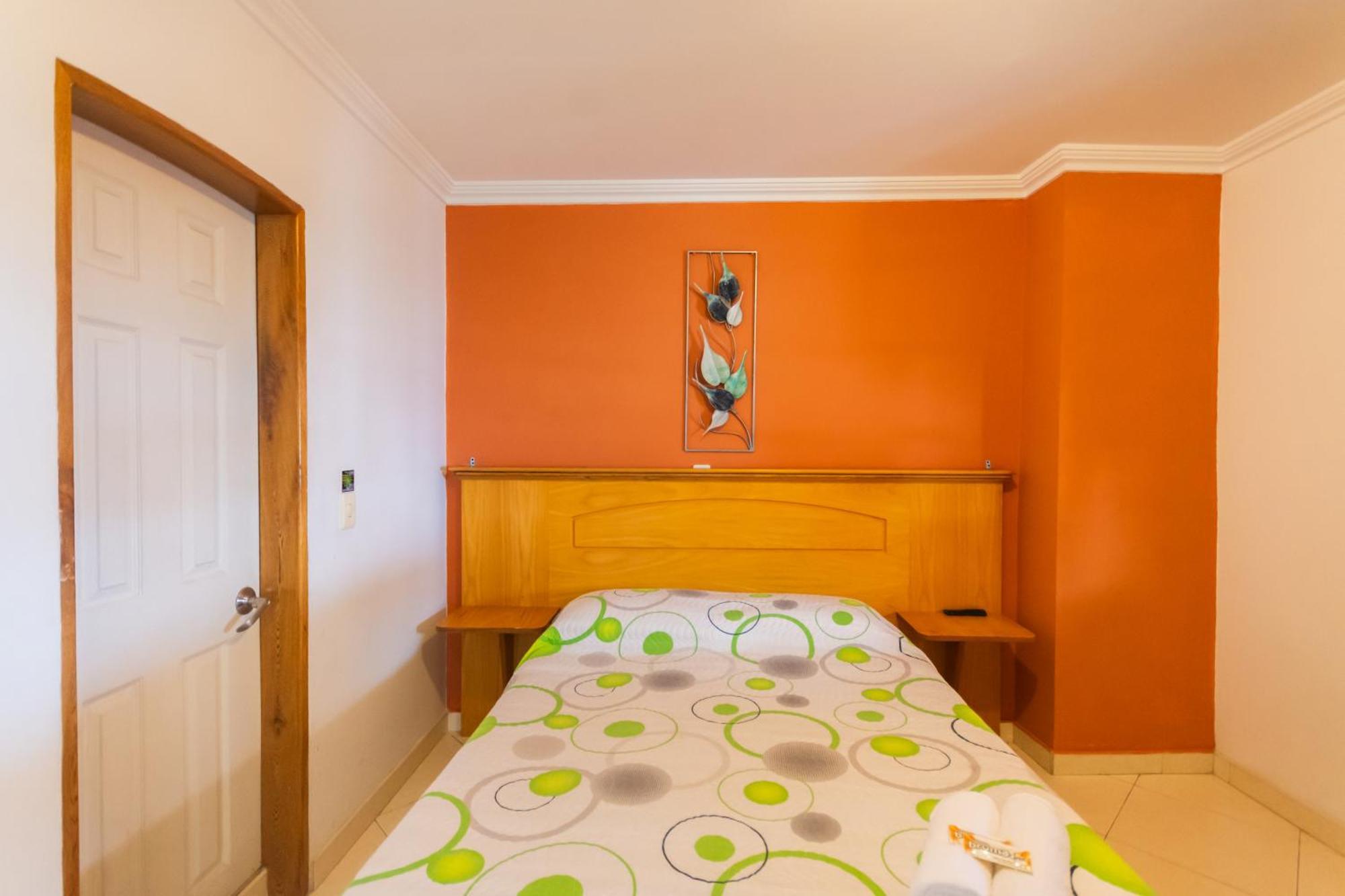 Hotel Real Guatapé エクステリア 写真