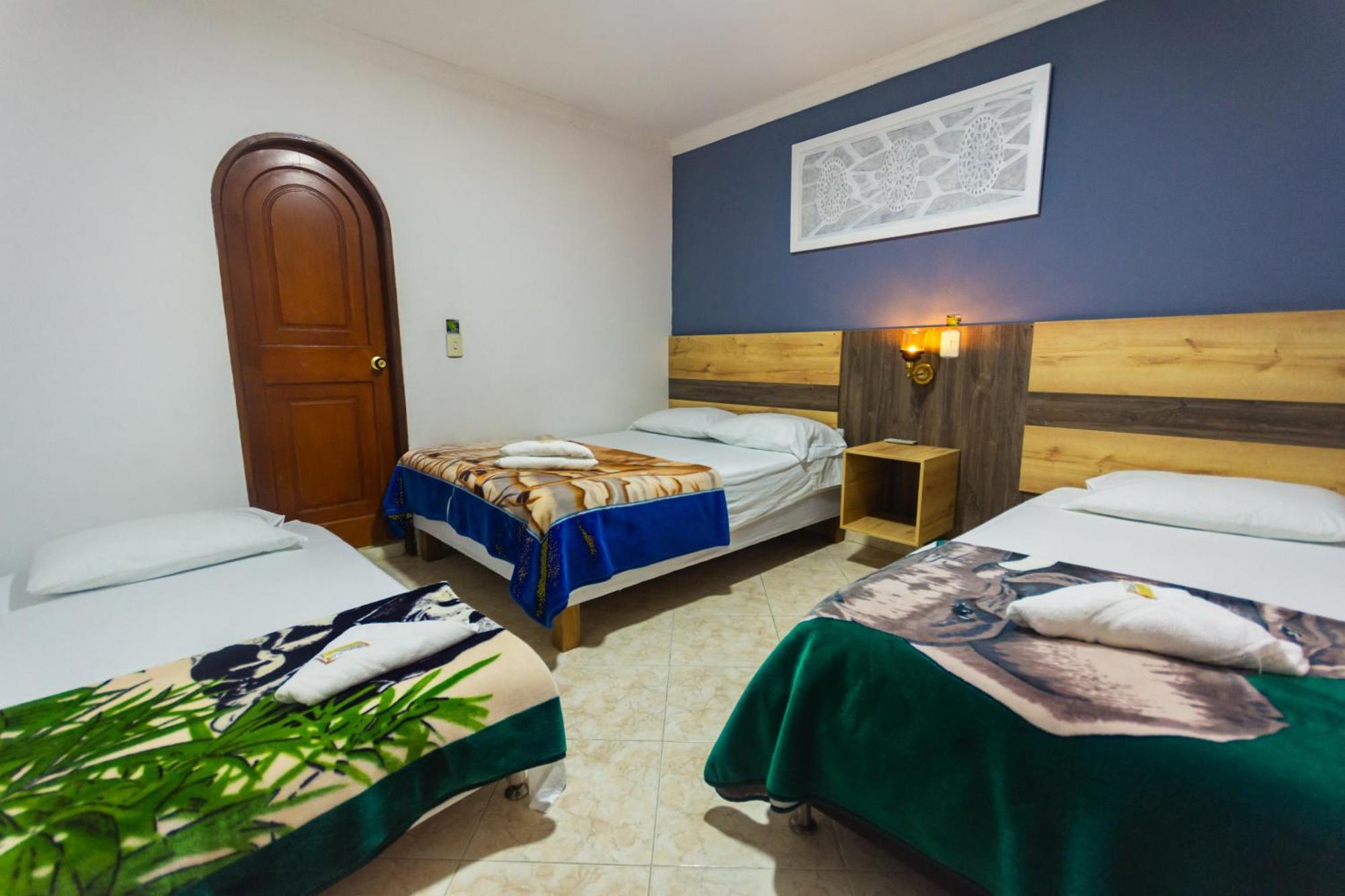 Hotel Real Guatapé エクステリア 写真