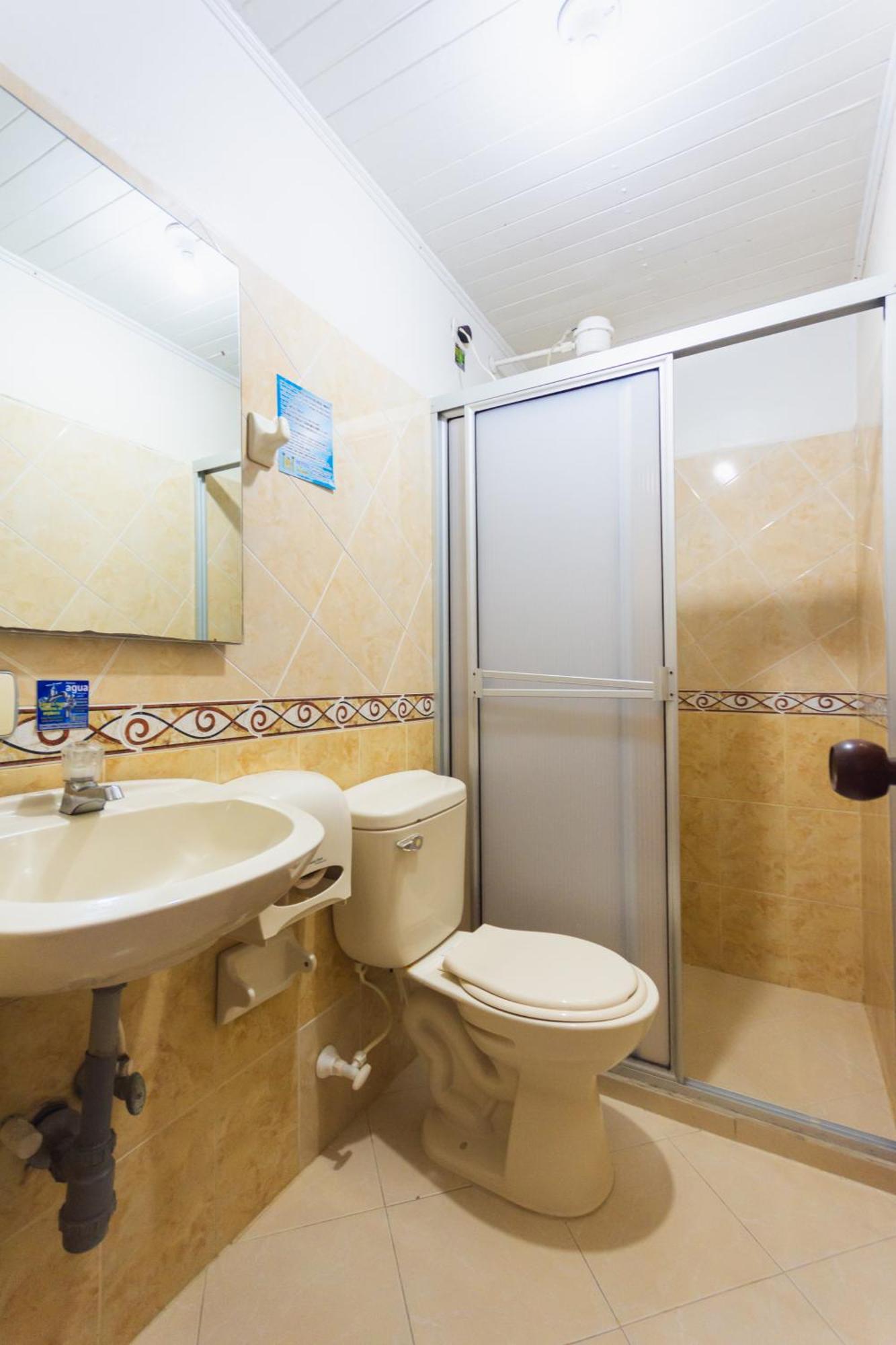 Hotel Real Guatapé エクステリア 写真