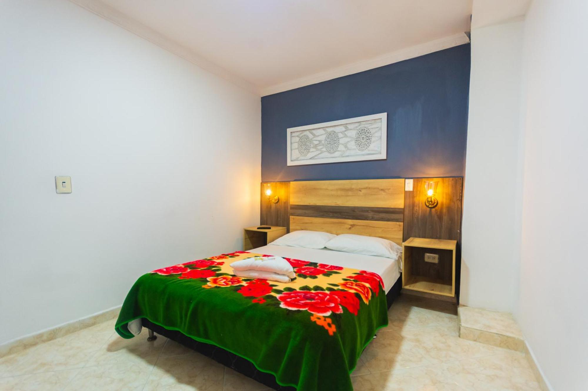 Hotel Real Guatapé エクステリア 写真