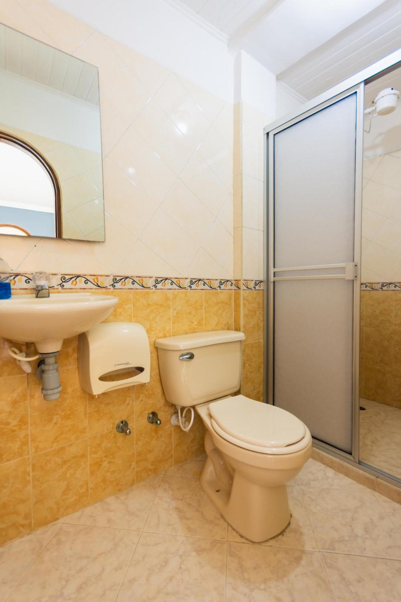 Hotel Real Guatapé エクステリア 写真