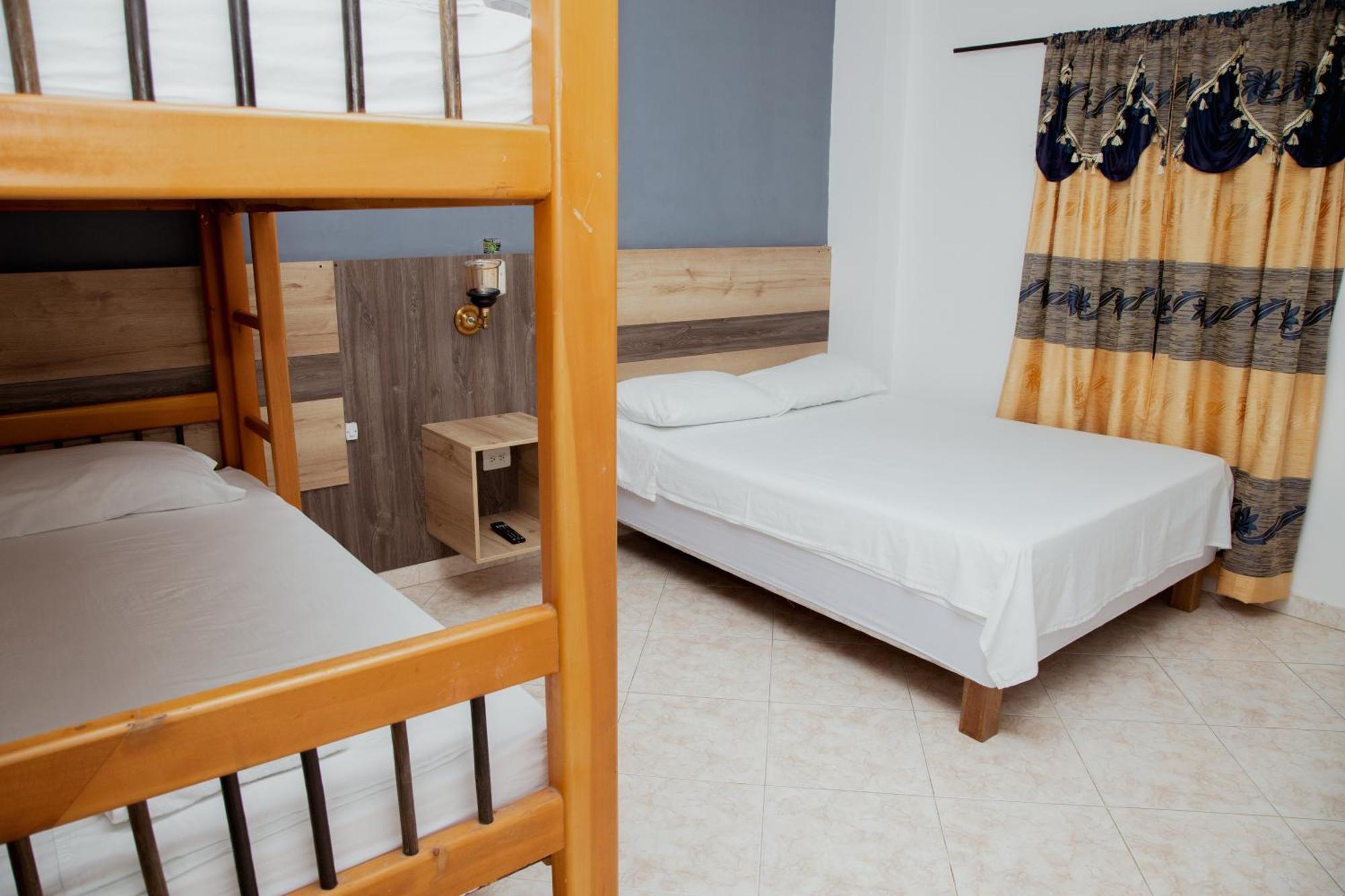 Hotel Real Guatapé エクステリア 写真
